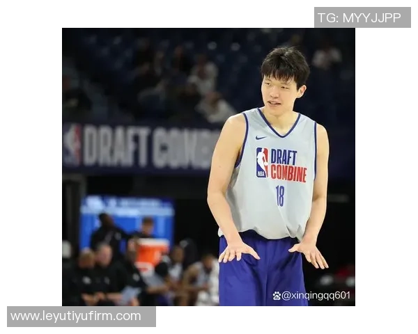 杨瀚森谈对位亚当斯感受直言对方力量惊人一手推我动不了