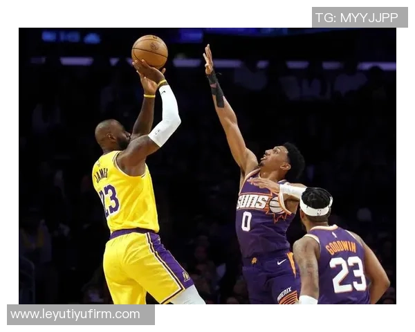 总出场超老詹1297场连续得分上双仅24人做到现役仅剩2人一人刚退役